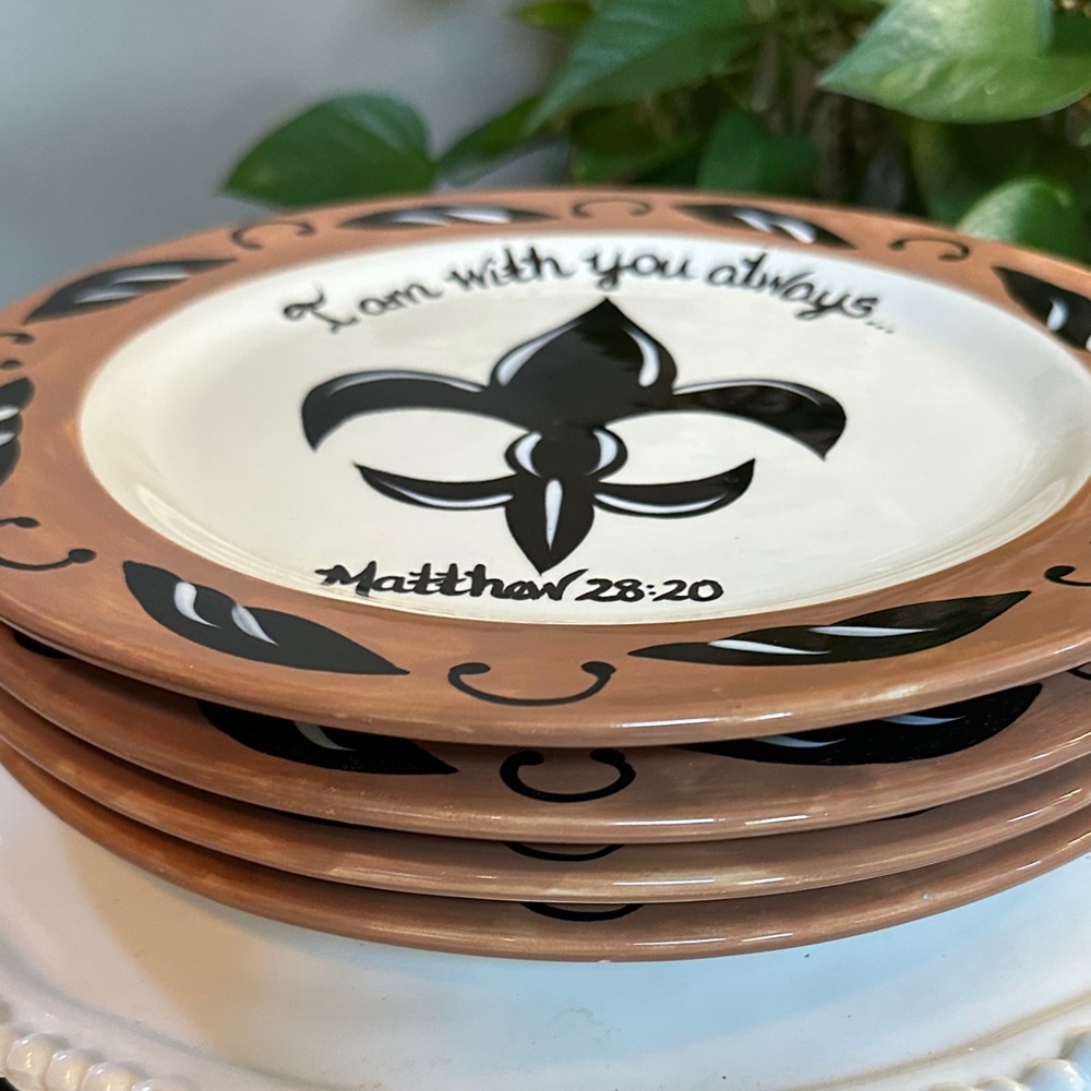 Inspirational Fleur-de-lis Ceramic Plates set of 4 with Black and Tan Design